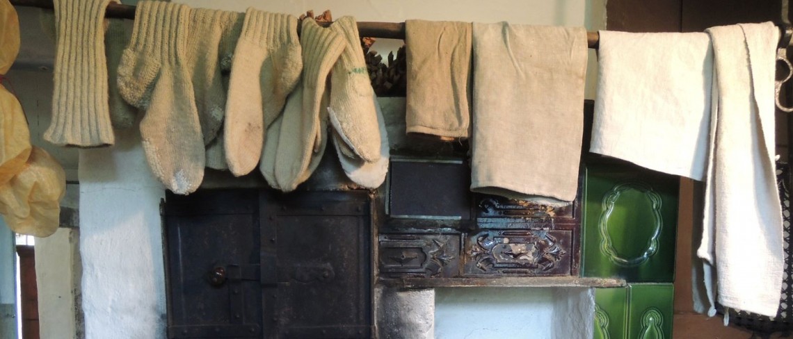 Wollsocken trocknen auf Leine